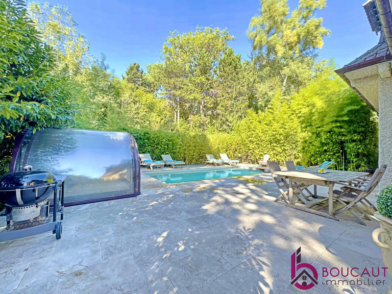 Maison - 177 m² - 7 pièces