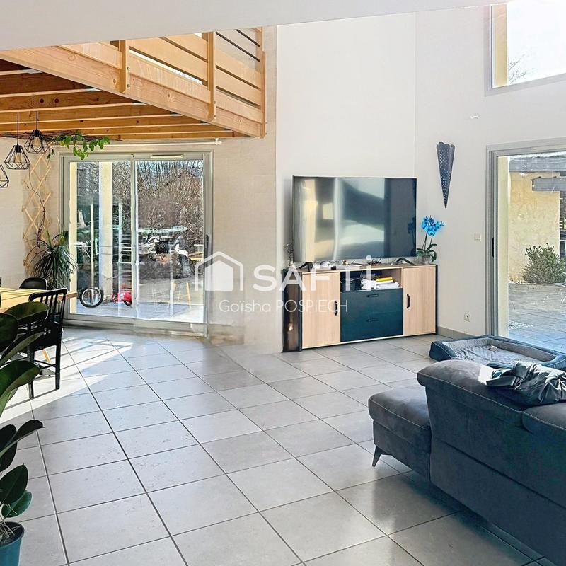 Maison - 146 m² - 5 pièces