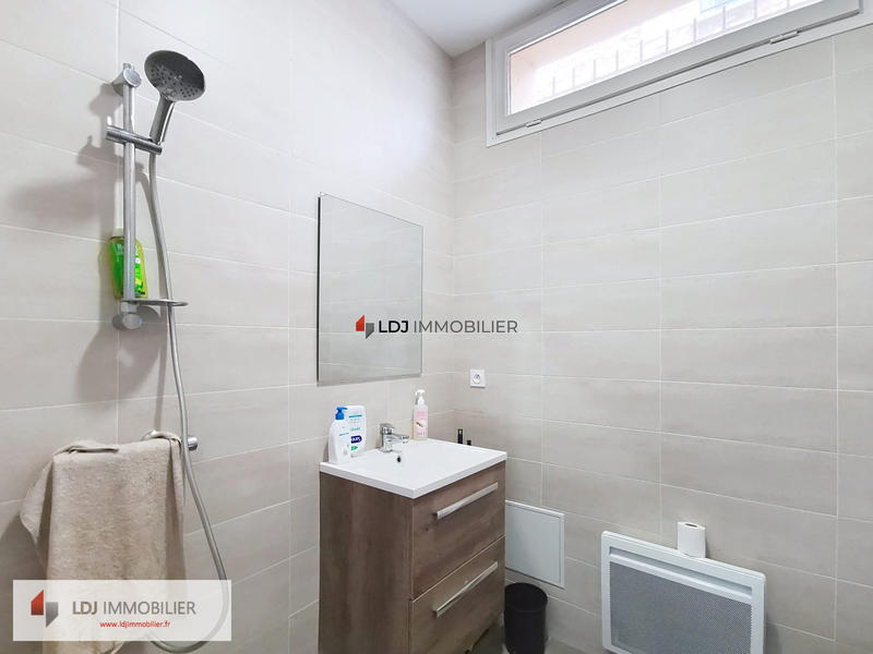 Maison - 186 m² - 7 pièces