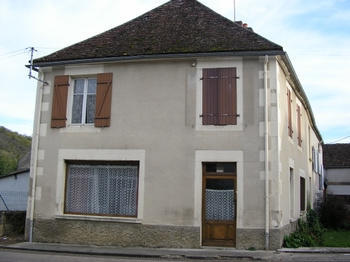 Maison - 94 m² - 9 pièces