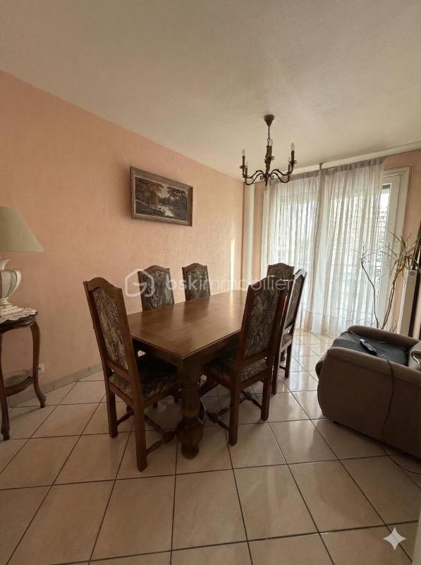 Appartement - 72 m² - 4 pièces