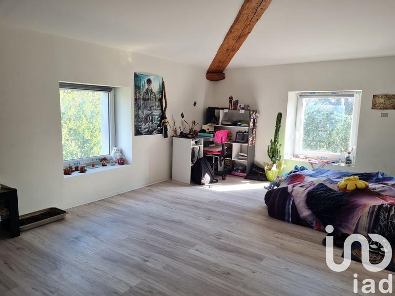 Maison - 370 m² - 9 pièces