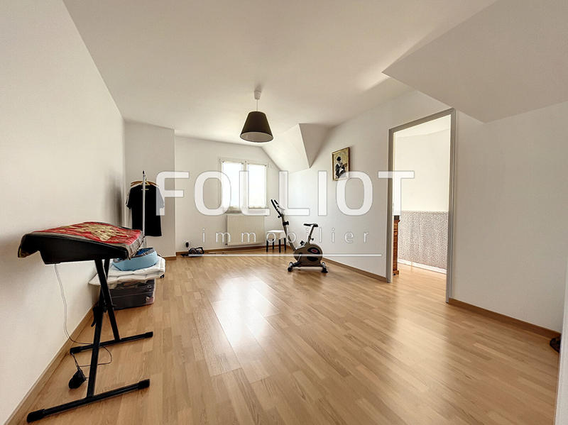 Maison - 180 m² - 6 pièces