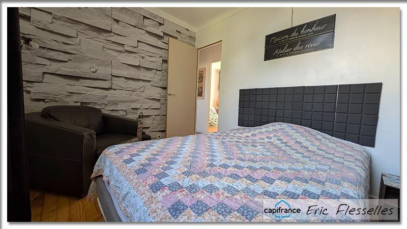 Maison - 208 m² - 9 pièces