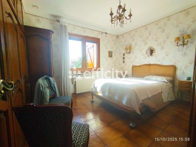 Pavillon - 140 m² - 6 pièces