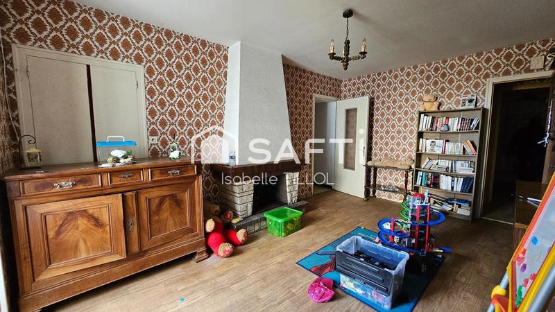 Maison - 280 m² - 10 pièces