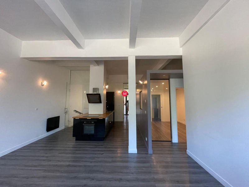 Loft - 78 m² - 3 pièces