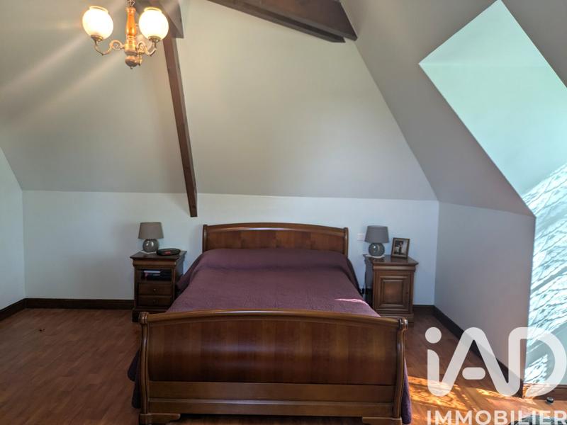 Maison - 277 m² - 9 pièces