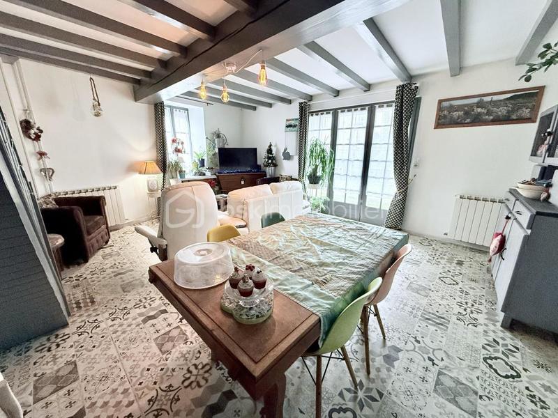 Maison - 77 m² - 4 pièces