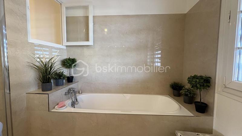 Maison de ville - 146 m² - 6 pièces