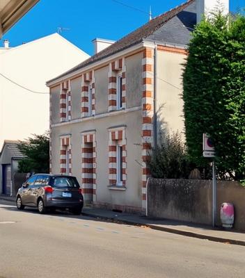 Maison - 178 m² - 7 pièces