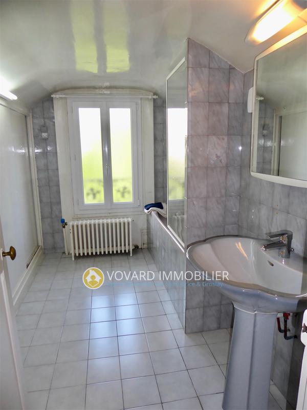 Maison - 93 m² - 4 pièces
