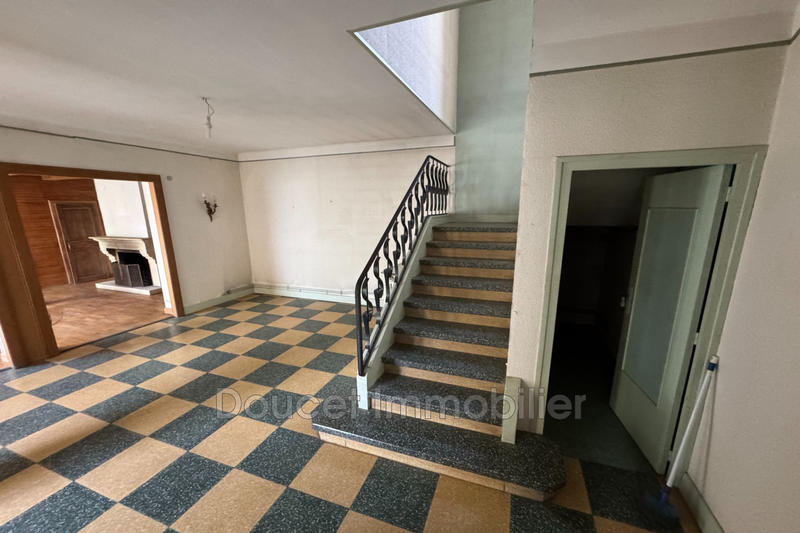 Maison - 320 m² - 14 pièces