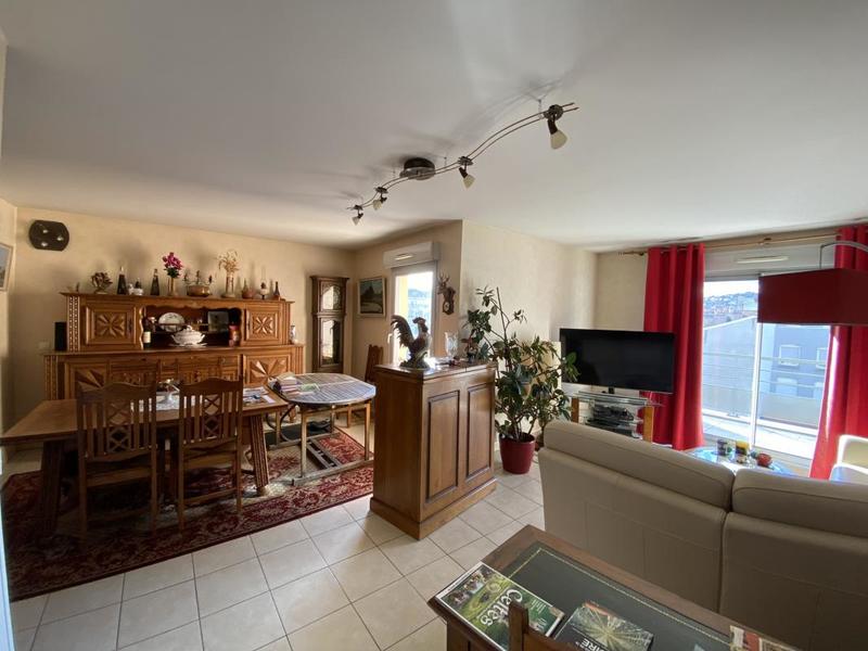 Appartement - 109 m² - 5 pièces