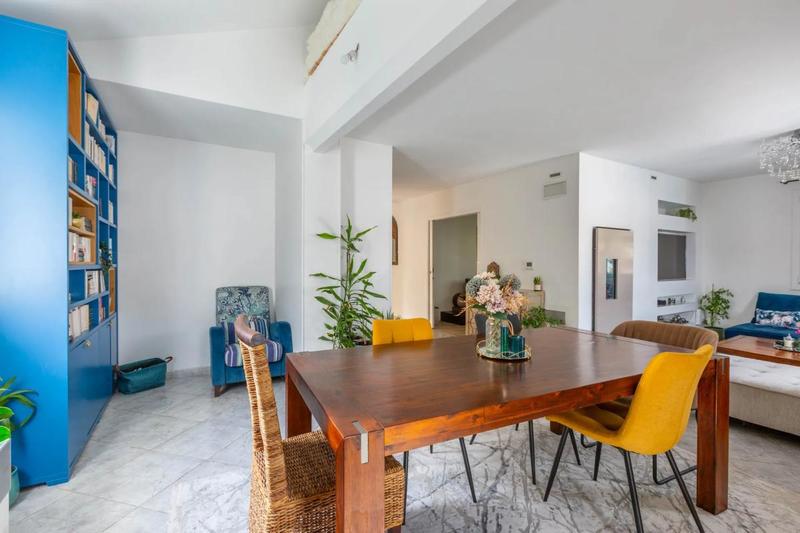 Maison - 160 m² - 7 pièces