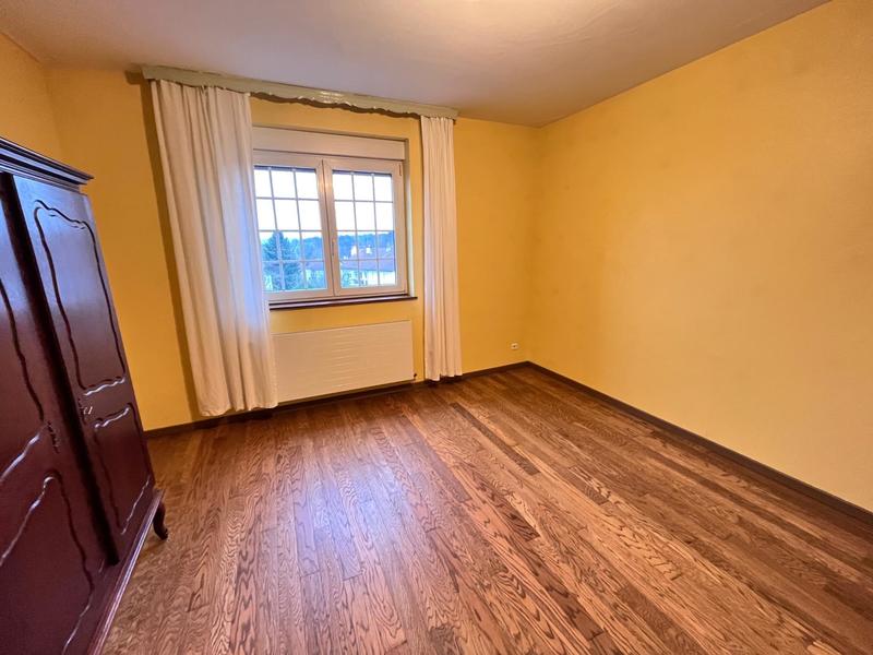 Maison - 227 m² - 7 pièces