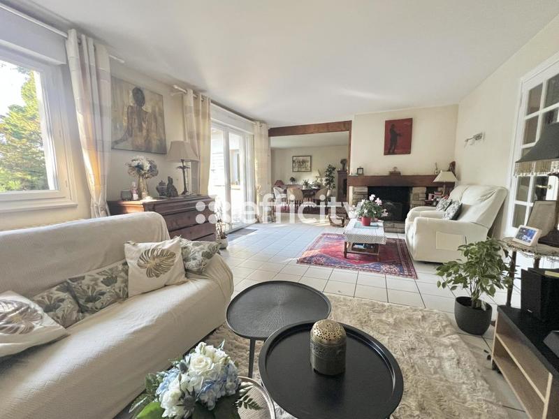 Villa - 230 m² - 7 pièces