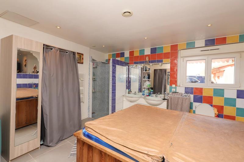 Villa - 137 m² - 5 pièces