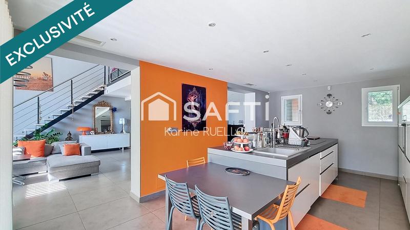 Maison - 212 m² - 5 pièces