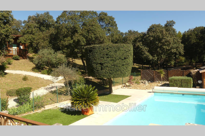 Villa - 162 m² - 6 pièces