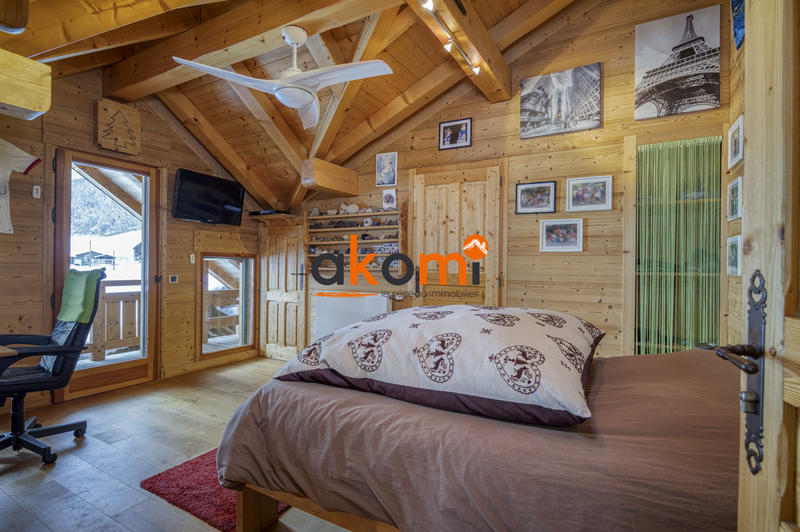 Châlet - 387 m² - 14 pièces