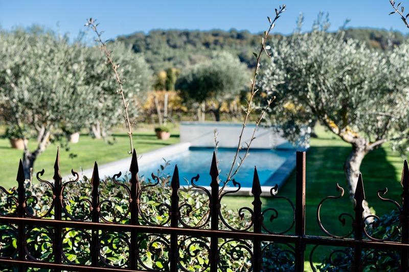 Propriété - 439 m² - 12 pièces