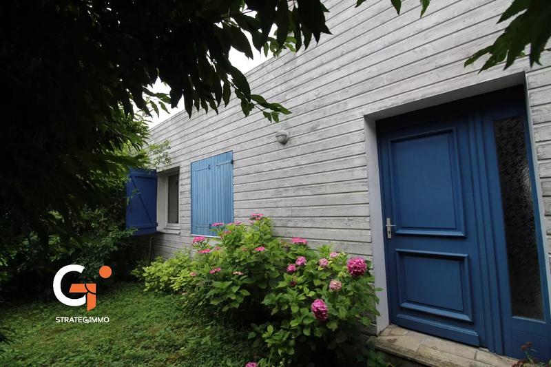 Maison - 180 m² - 7 pièces