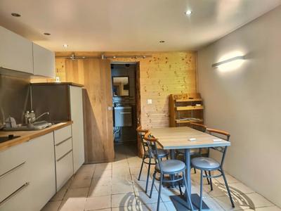 Châlet - 231 m² - 15 pièces