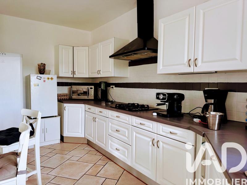 Maison - 202 m² - 6 pièces