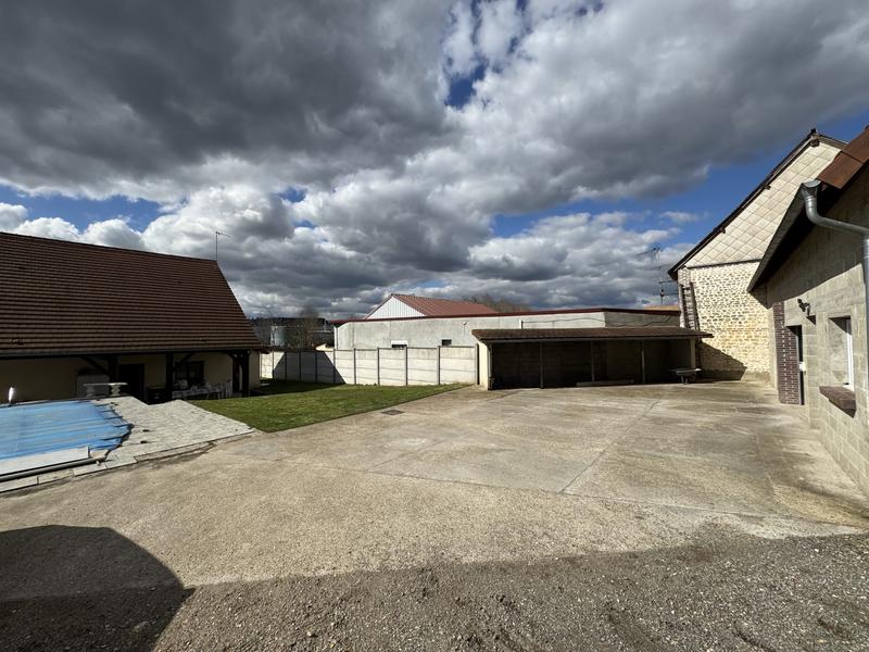 Maison - 107 m² - 4 pièces