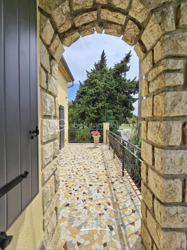 Maison - 200 m² - 6 pièces