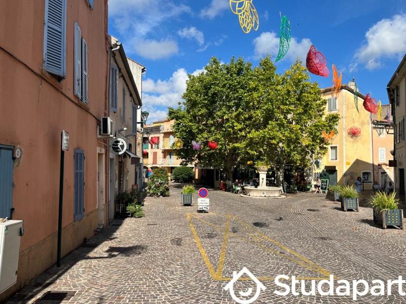 Chambre - 12 m² - 1 pièce