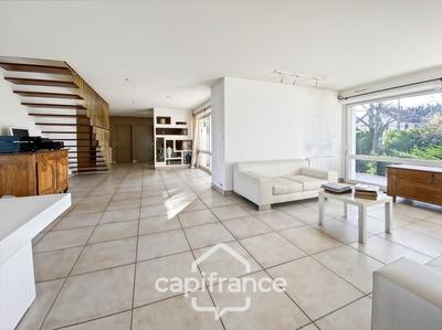 Maison - 192 m² - 8 pièces