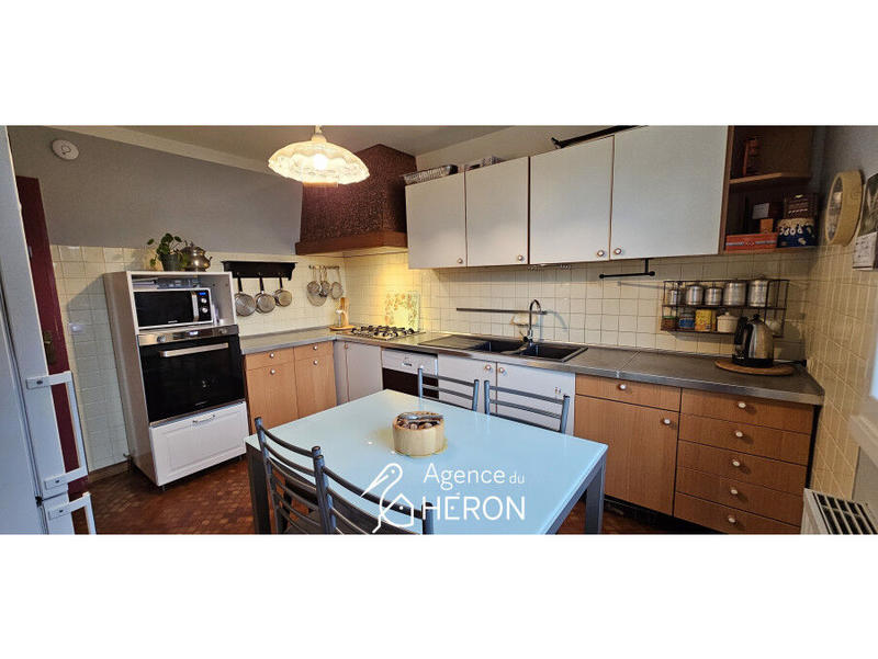 Propriété - 130 m² - 5 pièces