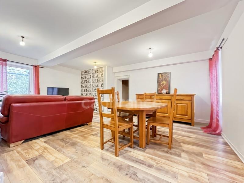 Appartement ancien - 89 m² - 4 pièces