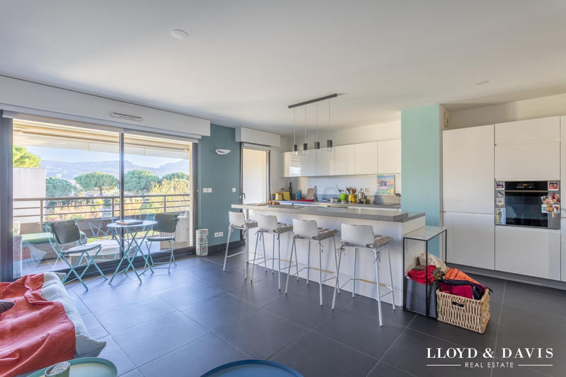 Appartement - 70 m² - 3 pièces