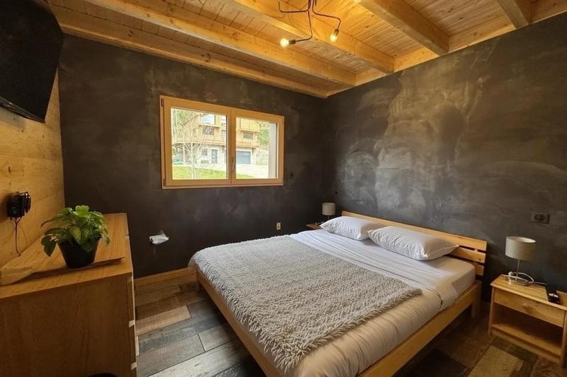 Châlet - 240 m² - 10 pièces