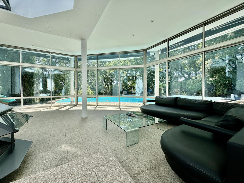 Maison - 346 m² - 6 pièces