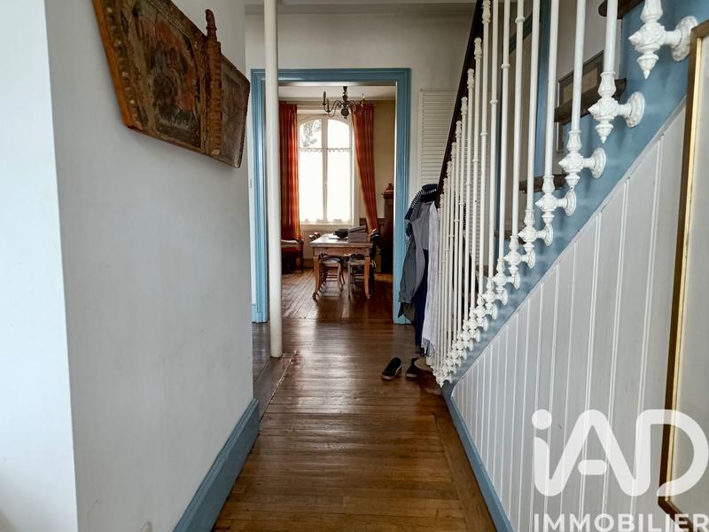 Maison de ville - 239 m² - 9 pièces