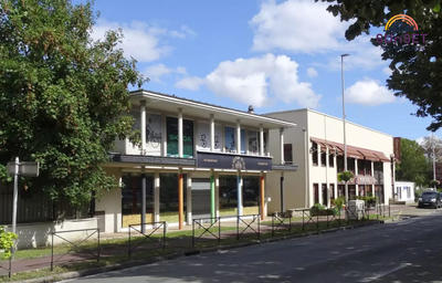 Local commercial - 900 m² - 5 pièces