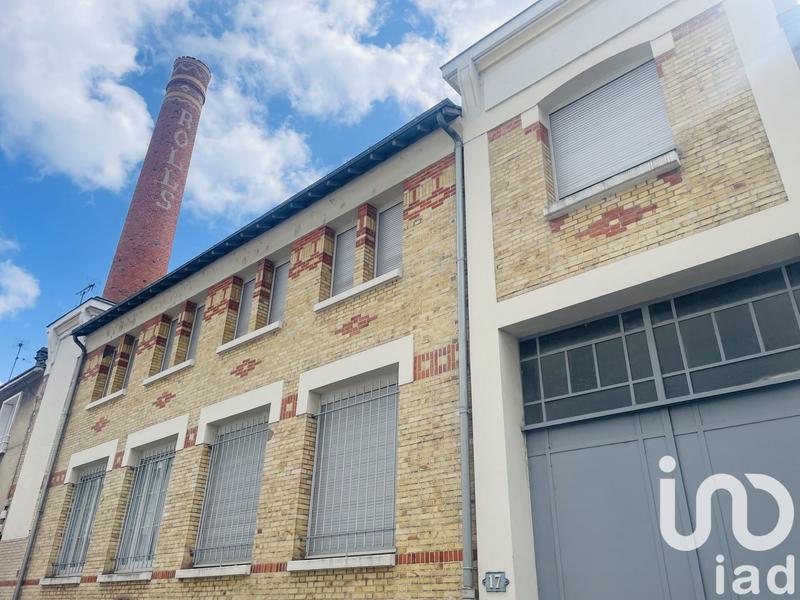 Loft - 213 m² - 5 pièces