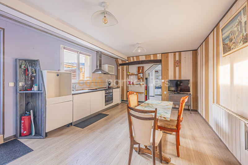 Maison - 92 m² - 5 pièces