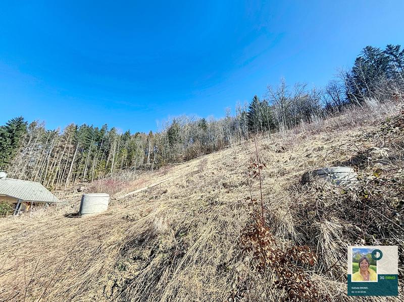 Terrain constructible - 1 946 m²