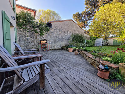 Maison - 169 m² - 8 pièces