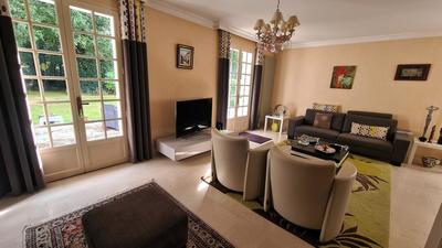 Maison - 152 m² - 6 pièces