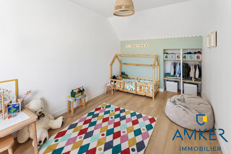 Maison traditionnelle - 146 m² - 6 pièces