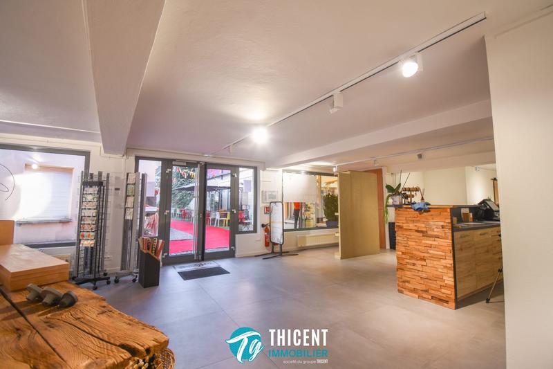 Fonds de commerce - Local commercial - 105 m²