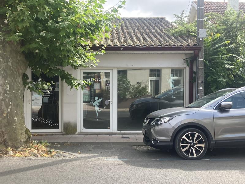 Local commercial - 46 m² - 3 pièces