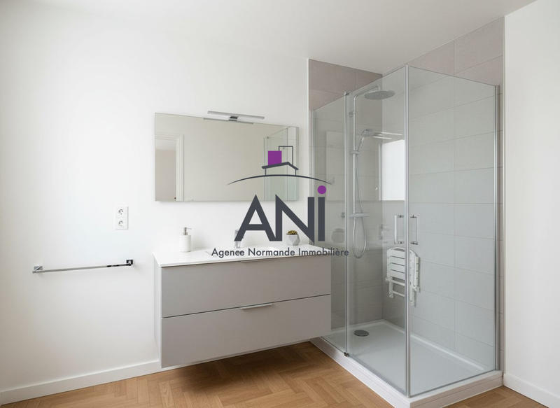 Appartement - 82 m² - 4 pièces