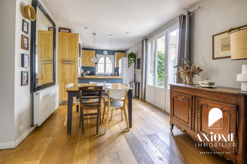 Maison ancienne - 232 m² - 7 pièces